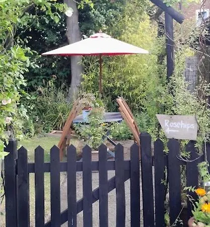 Rosehips At Kerensa, Naburn Apartment York